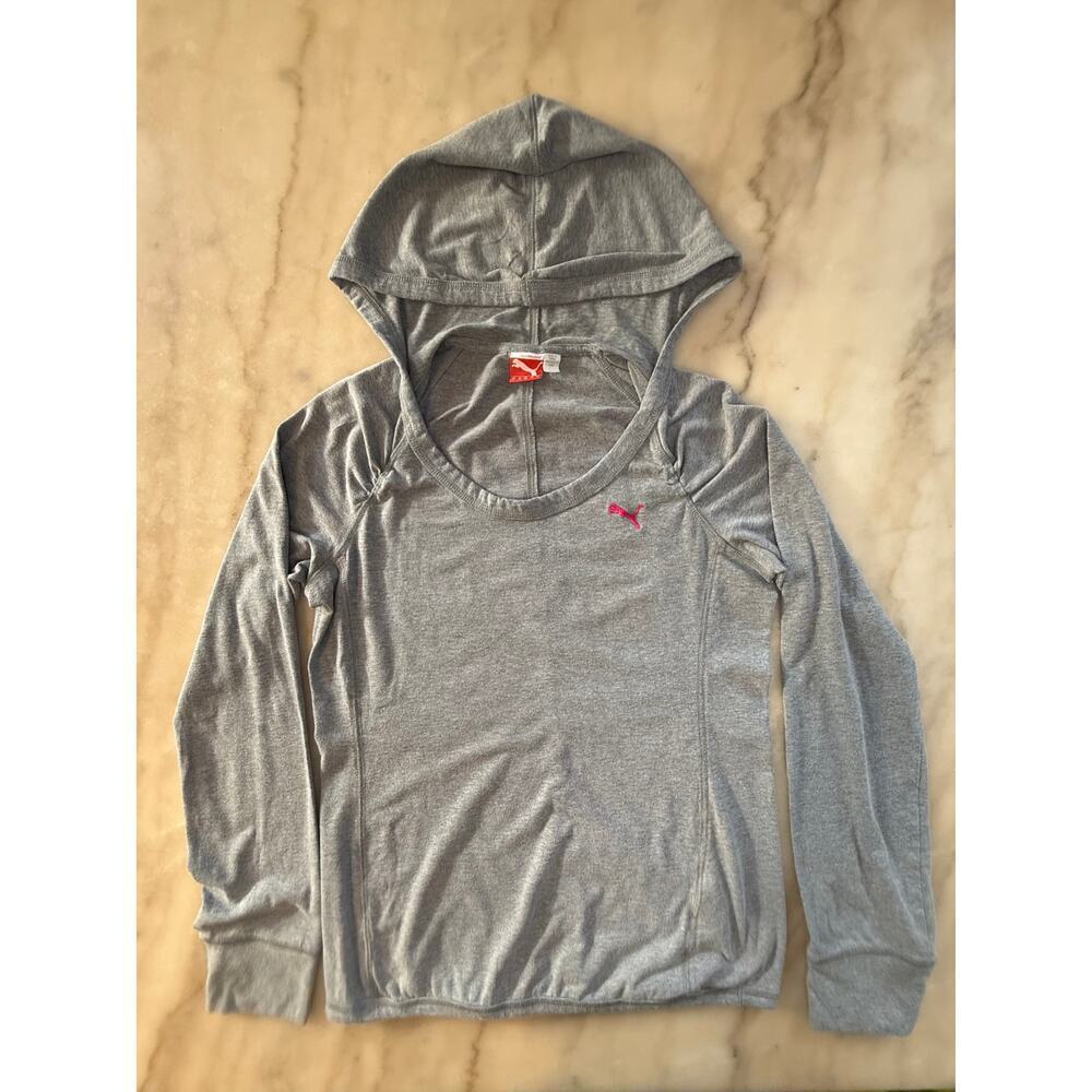 PUMA Women's Gray Pull Over Hooded long Sleeve shirt size Small